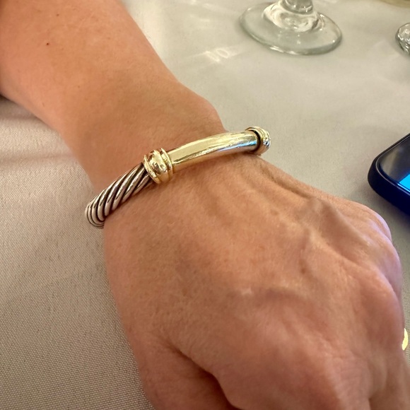 David Yurman Jewelry - David Yurman Metro 585 14k & SS 7mm Two-Tone Cable Bracelet small